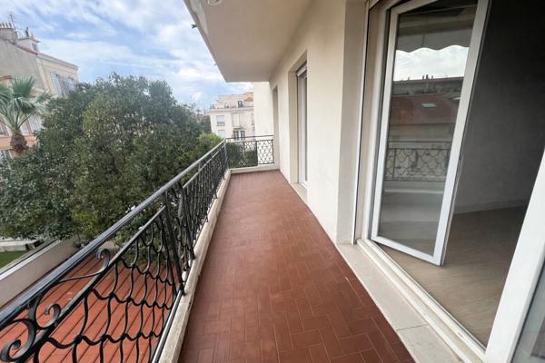 Appartement 2 pièce(s) 49.11 m2 Cannes Centre
