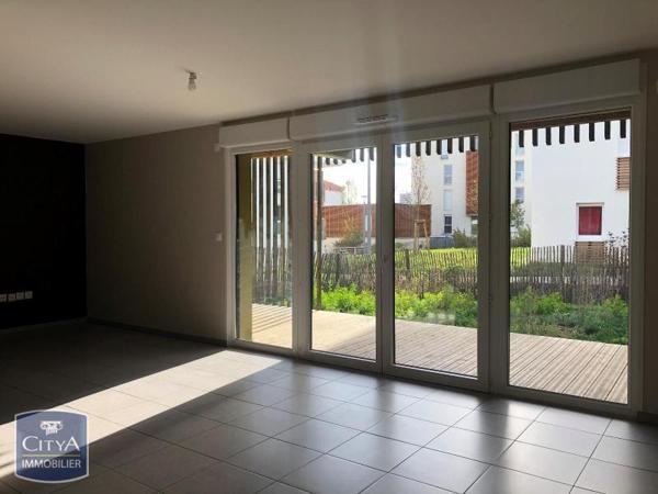 Appartement à louer 3 pièces 64.04m²