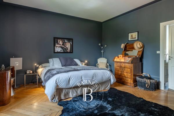 Écully, Maison 5 Chambres -  300 m² à vendre