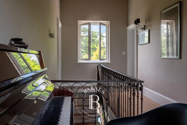 Écully, Maison 5 Chambres -  300 m² à vendre