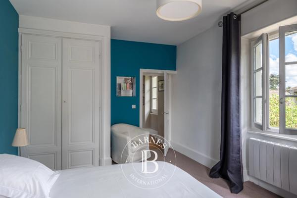 Écully, Maison 5 Chambres -  300 m² à vendre