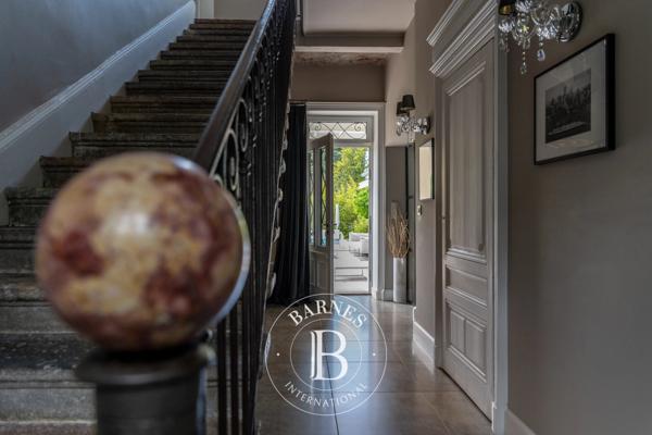 Écully, Maison 5 Chambres -  300 m² à vendre