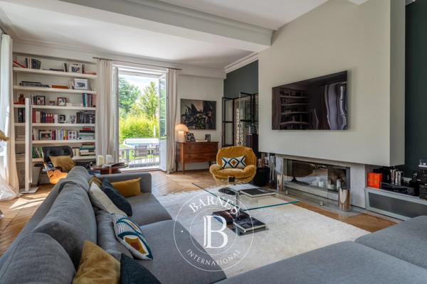 Écully, Maison 5 Chambres -  300 m² à vendre