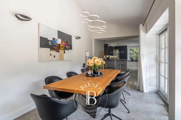 Écully, Maison 5 Chambres -  300 m² à vendre