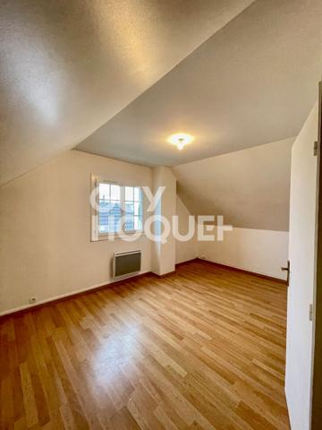 GRISY-SUISNES : APPARTEMENT AVEC JARDIN