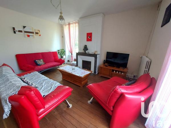 Maison 13 pièces de 291 m² à Chantonnay (85110)