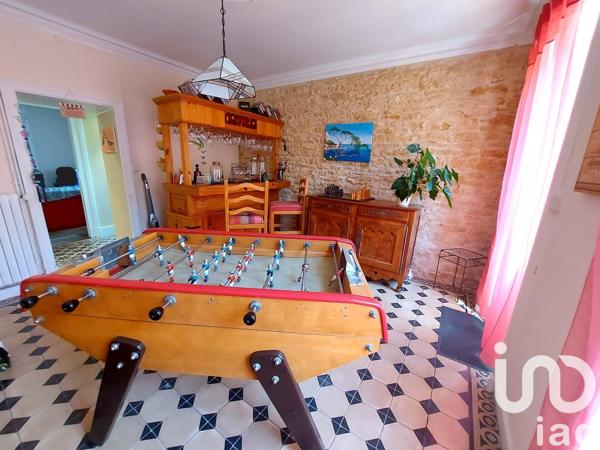 Maison 13 pièces de 291 m² à Chantonnay (85110)