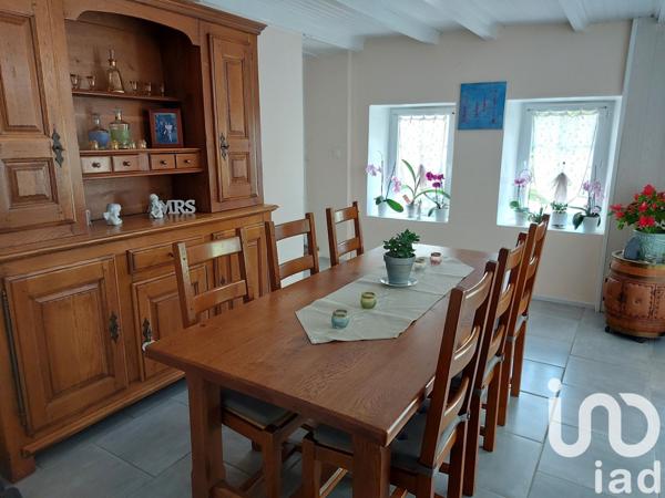 Maison 13 pièces de 291 m² à Chantonnay (85110)