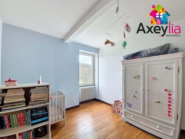 Charlieu (42190) A VENDRE - 5MN DE CHARLIEU - MAISON 4 CHAMBRES AVEC TERRAIN