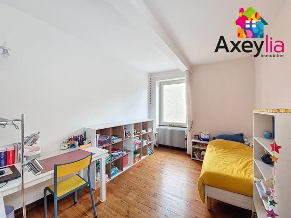 Charlieu (42190) A VENDRE - 5MN DE CHARLIEU - MAISON 4 CHAMBRES AVEC TERRAIN