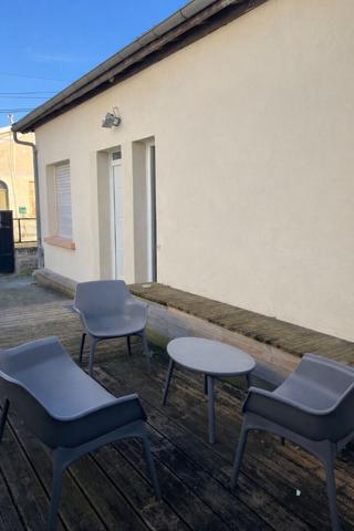 Maison de plain-pied  à Louer TALENCE avec 4 chambres et terrasse BAIL COURTE DUREE