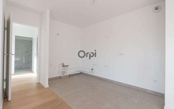 Appartement à vendre    3 pièces • 61,80 m2 Le Plessis-Robinson