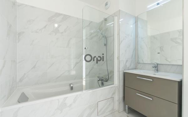 Appartement à vendre    3 pièces • 61,80 m2 Le Plessis-Robinson