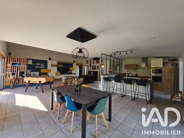 Maison à vendre 5 pièces 175 m² Les Herbiers