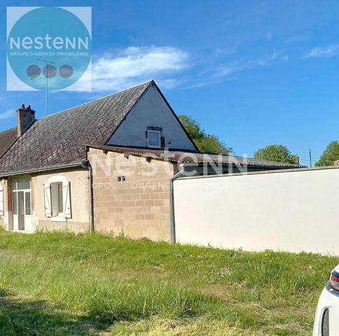 Charmante maison de 2 pièces à Chitenay avec terrain constructible de 600 m². Idéal investisseur ou projet immobilier, proche écoles et commodités du centre-ville.