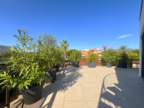 Saint-Laurent-du-Var (06700) APPARTEMENT NEUF AVEC SOLARIUM