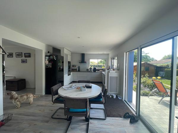 Maison Saint Vincent Sur Jard 5 pièce(s) 155 m2