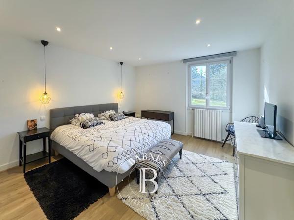 Chambéry, Maison 4 Chambres  à vendre