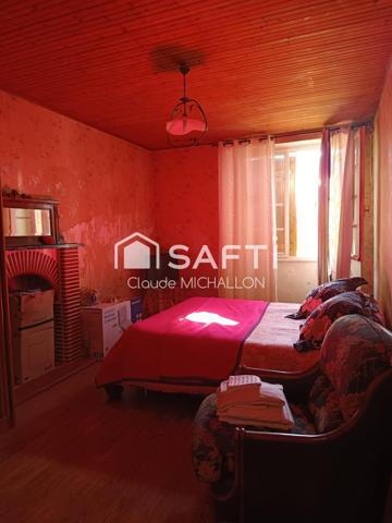 Maison de caractère à rénover – 120 m² habitables sur 3 500 m² de terrain – 44660 ROUGE