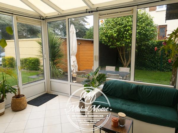PORT-JÉRÔME-SUR-SEINE (76330) – Maison familiale 3 chambres avec véranda, jardin, garage et dépendances