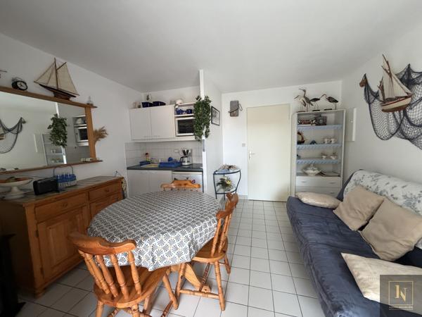 Appartement
                                                                                                                                                                                                                                                                                                                        2 pièce(s)                                                                                                                                                                                                          1 chambre(s)                                                                                                                                                                                                          29  m²