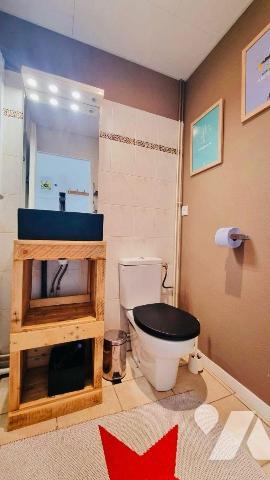 A vendre sur Perros-Guirec, appartement vue mer, situé dans une résidence calme, sécurisée et b...