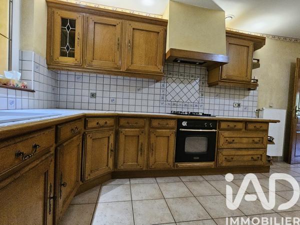 Maison à vendre 7 pièces 240 m² Corny-sur-Moselle