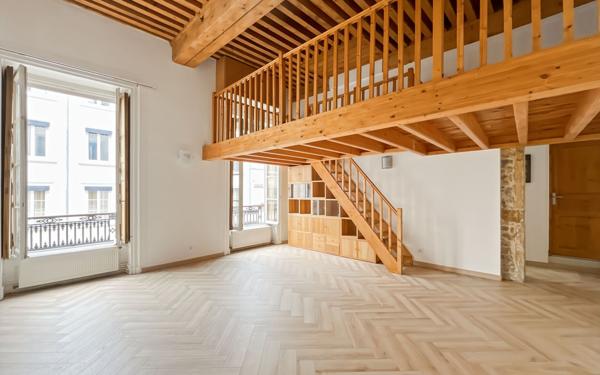 Appartement à vendre    2 pièces • 67,43 m2 Lyon 6