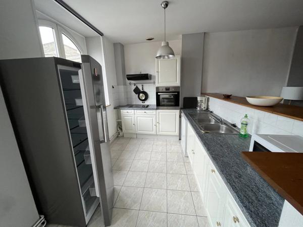 Location Appartement 2 pièces 96 m2 à Saint-Quentin