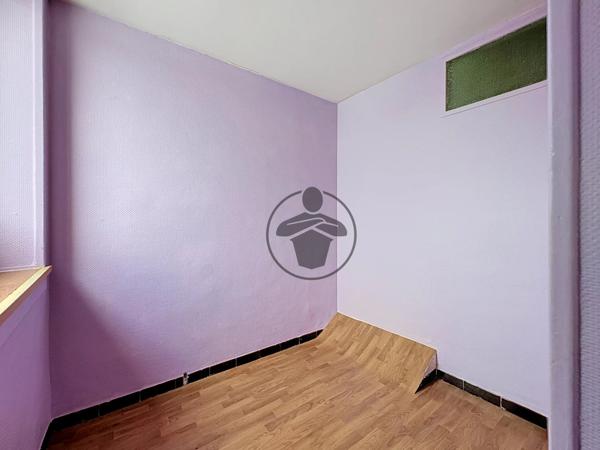 Location                                                      Appartement
                        
                     2 pièces                      96 m2                     à Saint-Quentin