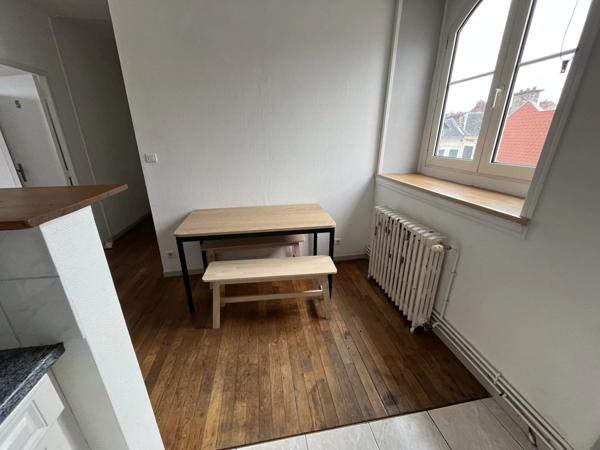 Location Appartement 2 pièces 96 m2 à Saint-Quentin
