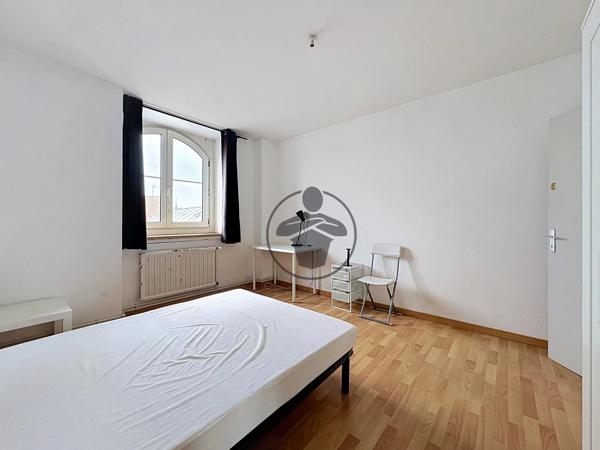 Location                                                      Appartement
                        
                     2 pièces                      96 m2                     à Saint-Quentin