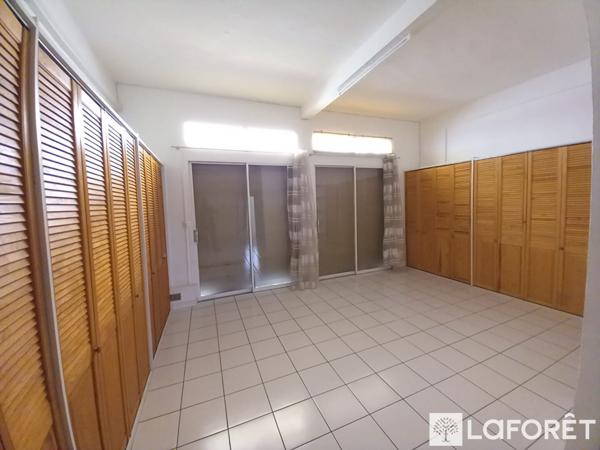 Location bureau Fort-de-France - 70 m² - 1 100 € / mois