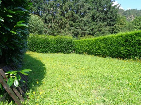 Beauzac(43), habitation légère de loisirs type chalet de 30m2 sur 239 m2 de terrain