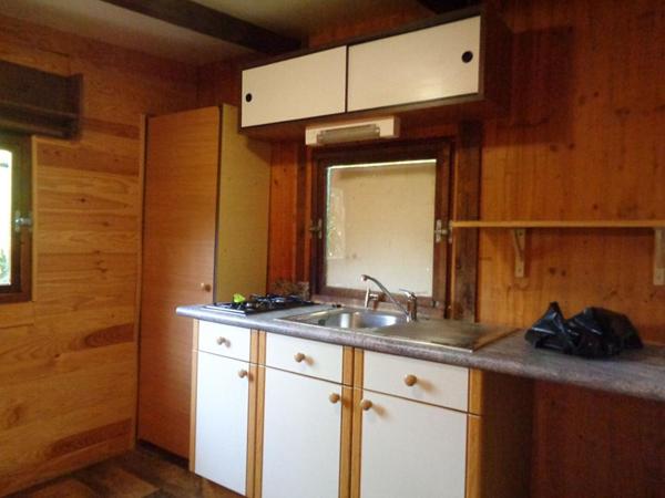 Beauzac(43), habitation légère de loisirs type chalet de 30m2 sur 239 m2 de terrain