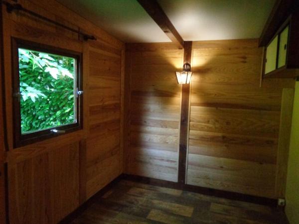 Beauzac(43), habitation légère de loisirs type chalet de 30m2 sur 239 m2 de terrain