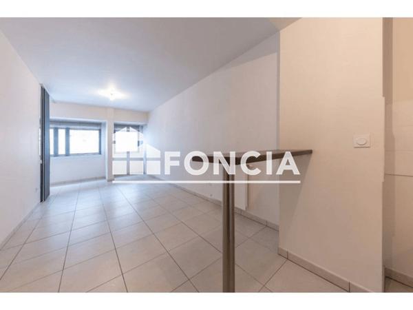Location Studio 40 m² - 20 RUE PIERRE SALIES Toulouse 31000