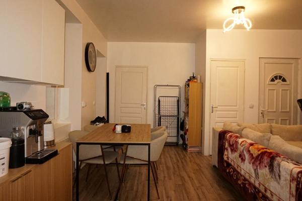 FIRMINY CENTRE 42700 appartement avec locataire en place 46.2m² une chambre