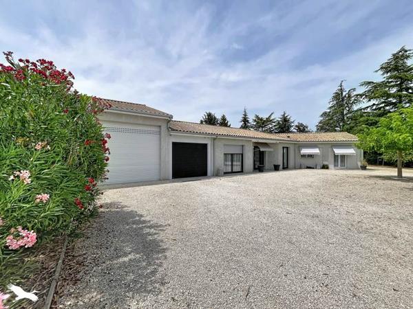 Maison 498 000 € Saint-Laurent-des-Vignes 6 p 196 m² DPE A