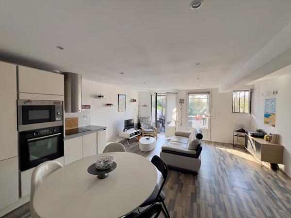 Appartement en rez-de-jardin à ARBONNE (64210)