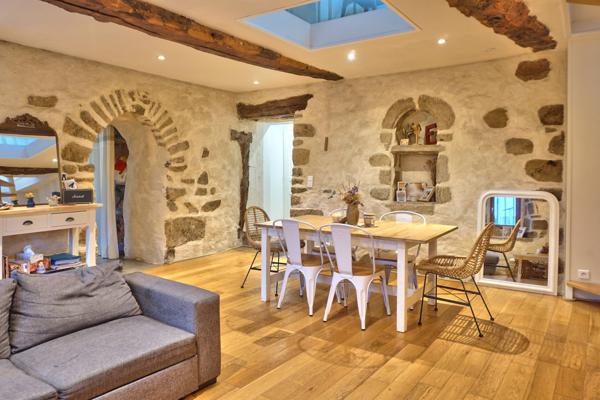 Goudelin (22290) Maison de campagne en pierre avec jardin