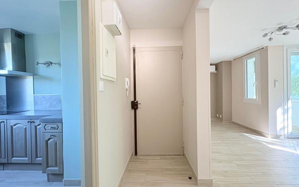Appartement à vendre    4 pièces • 67,73 m2 Les Angles