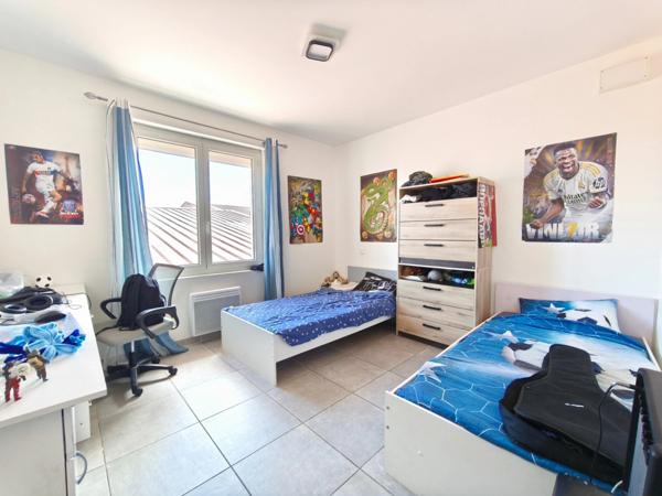 ENSEMBLE IMMOBILIER - FORTE RENTABILITÉ + POTENTIEL AIRE SUR L'ADOUR (40)