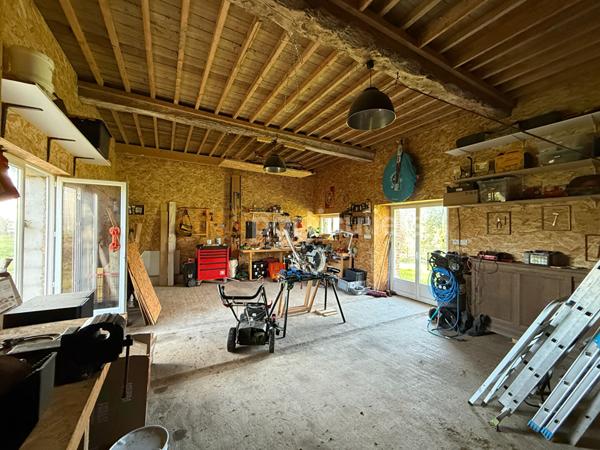 Vente Maison256 m² - 10 Pièces - CONDE SUR VIRE (50890)