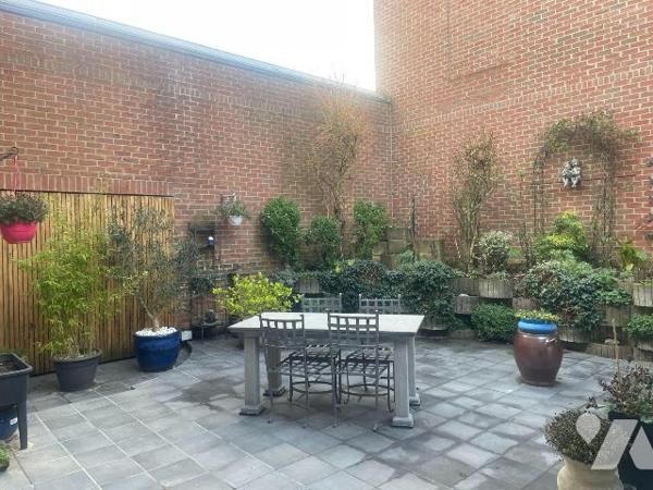 A VENDRE DANS LE NORD A BAILLEUL (59) - BELLE ET GRANDE MAISON SEMI BOURGEOISE AU COEUR DU CENT...