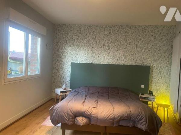 A VENDRE DANS LE NORD A BAILLEUL (59) - BELLE ET GRANDE MAISON SEMI BOURGEOISE AU COEUR DU CENT...