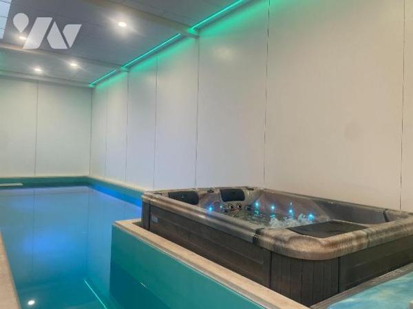 A VENDRE DANS LE NORD A BAILLEUL (59) - BELLE ET GRANDE MAISON SEMI BOURGEOISE AU COEUR DU CENT...