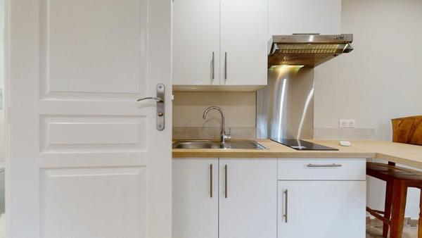 A SAISIR ! Maison de 135 m2, Avignon 4 chambres, un studio indépendant, atelier, abris voiture