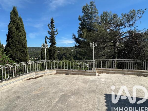 Maison à vendre 9 pièces 235 m² Carnoux-en-Provence