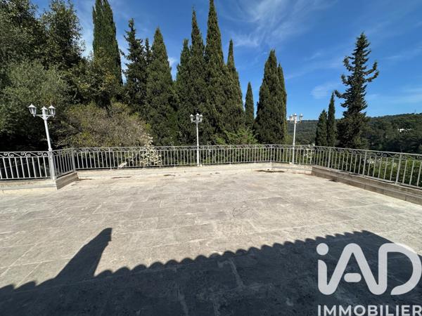 Maison à vendre 9 pièces 235 m² Carnoux-en-Provence